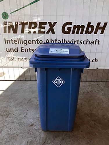 Recycling: Rollkübel Blau